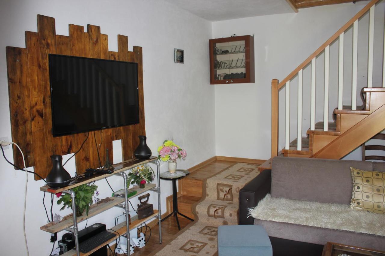 Guest House Sabriu Rabdisht 외부 사진