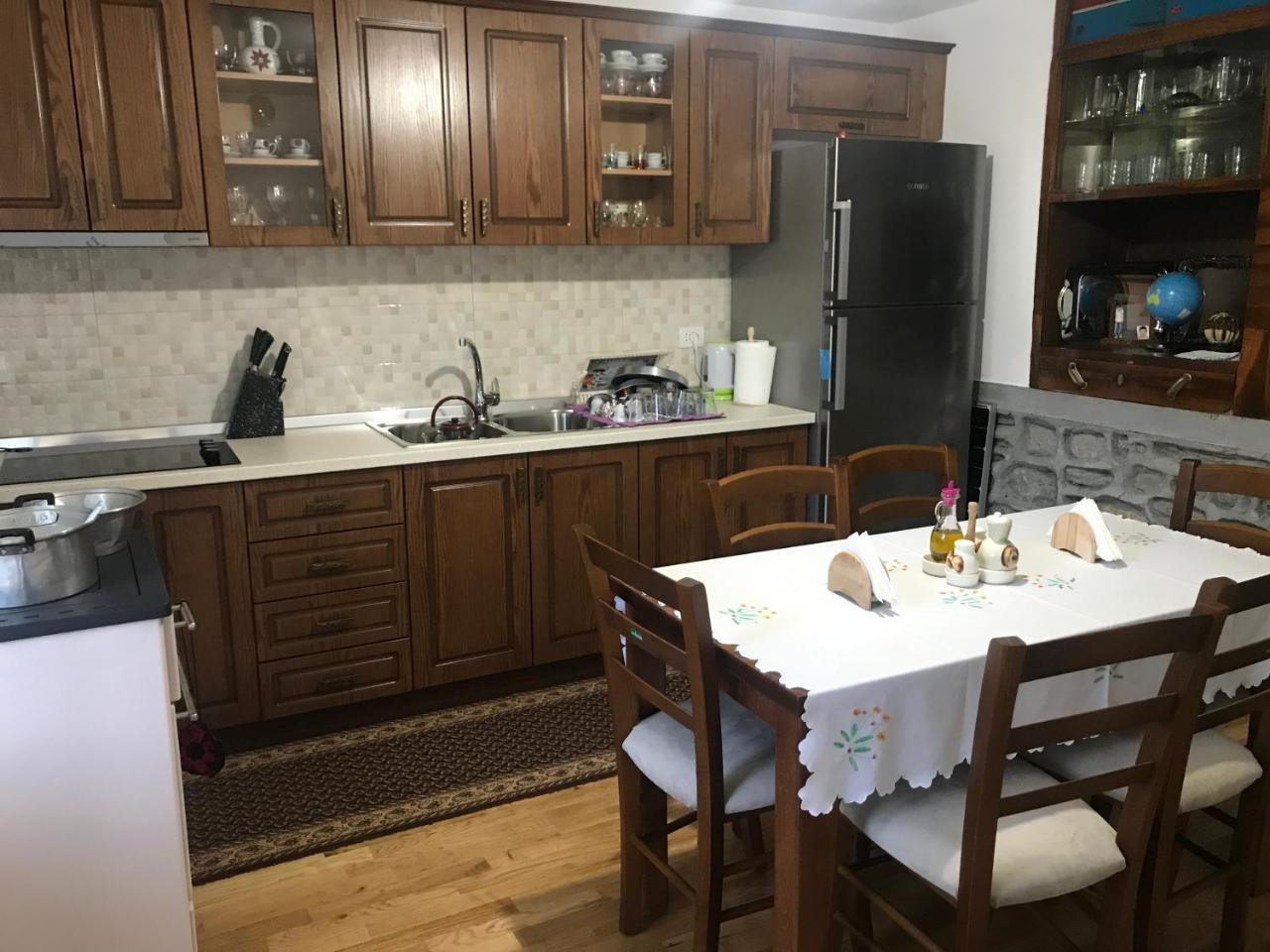 Guest House Sabriu Rabdisht 외부 사진